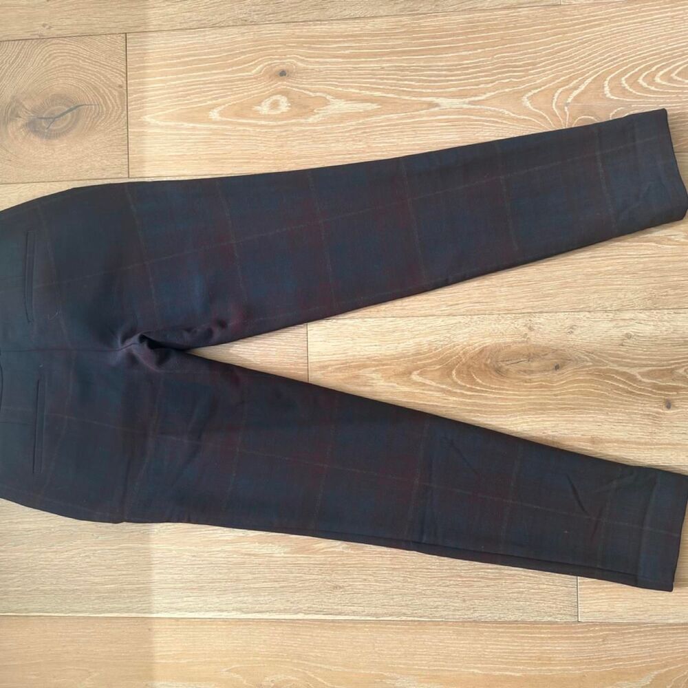 Ann Taylor Ankle Plaid Pant, Size 0 - Picture 2 of 6